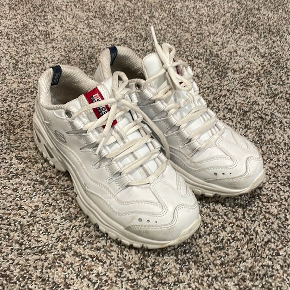 Sketcher - Picture 1 of 2